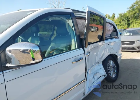 2015 Chrysler Town & Country Touring-L из США, поврежденный, VIN 2C4RC1CGXFR676984